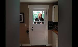 Dr Phil fucking stalks you at 3 am