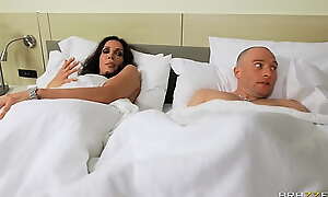 Overnight With Stepmom 2 / Brazzers  / download full from http://zzfull.com/did