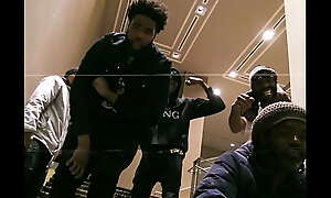 Rapper gets sloppy bj during music video
