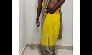 Indian housewife fingering in saree and moaning
